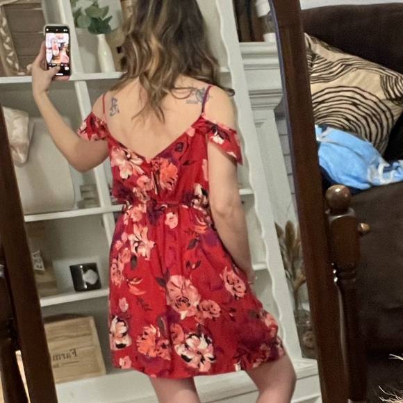 Charlotte Russe Red Floral off Shoulder MIDI Dress With POCKETS!! - Picture 6 of 16